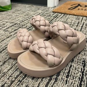 Steve Madden Neutral Hillary Sandal